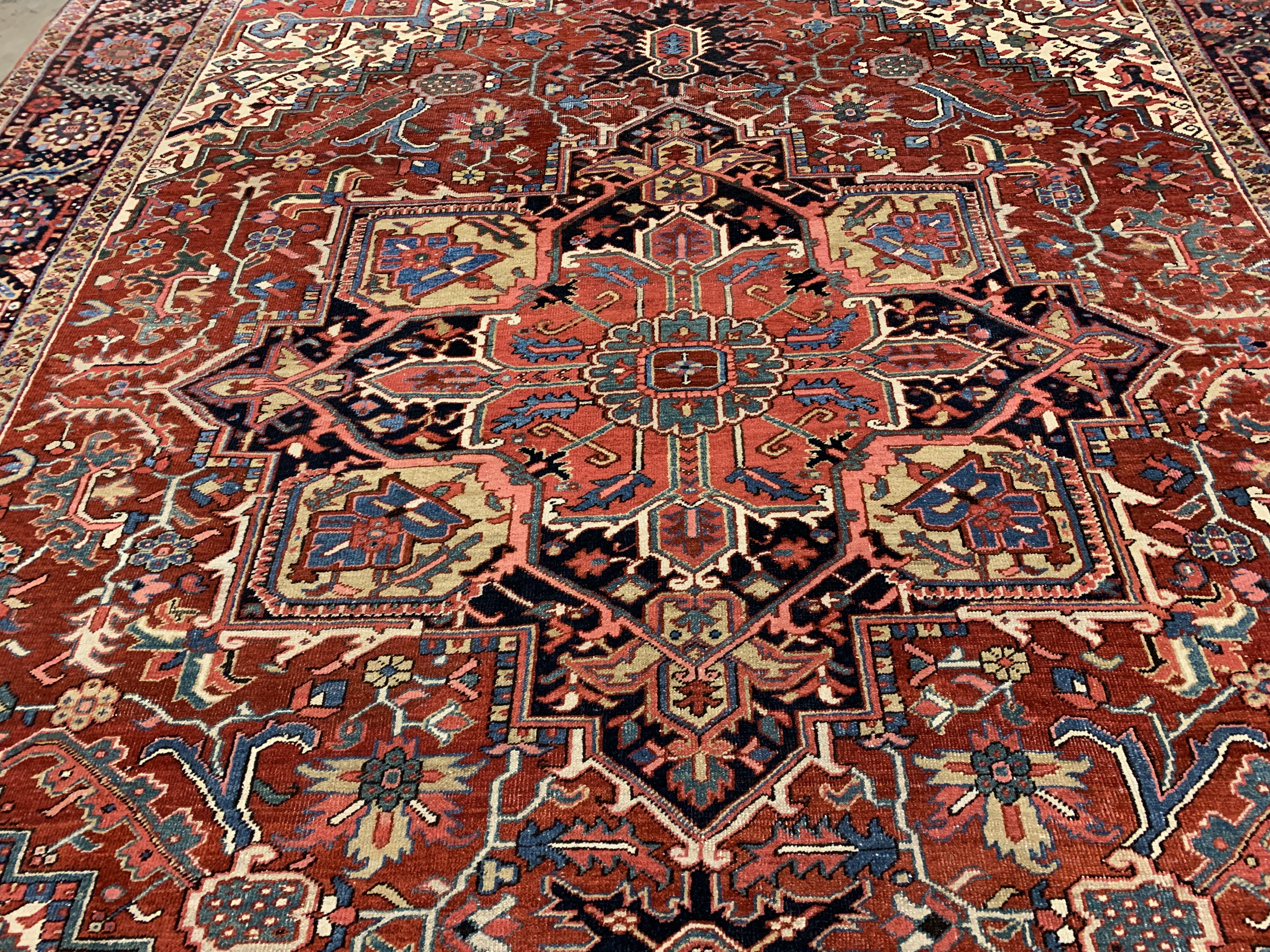 HERIZ / IRAN | Togar Rugs